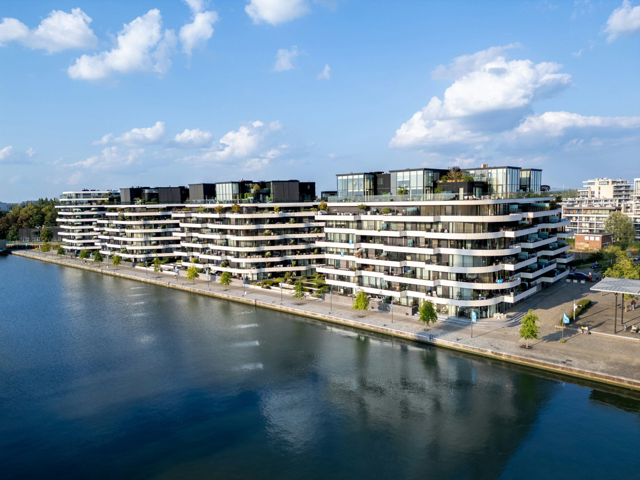 Energetisch saniertes Mehrfamilienhaus – moderne Wohnanlage mit niedrigen Energiekosten und langfristiger Wertsteigerung